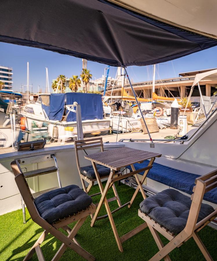 Spacious And Charming Boat In Port Forum Hotel Sant Adria de Besos Exterior photo